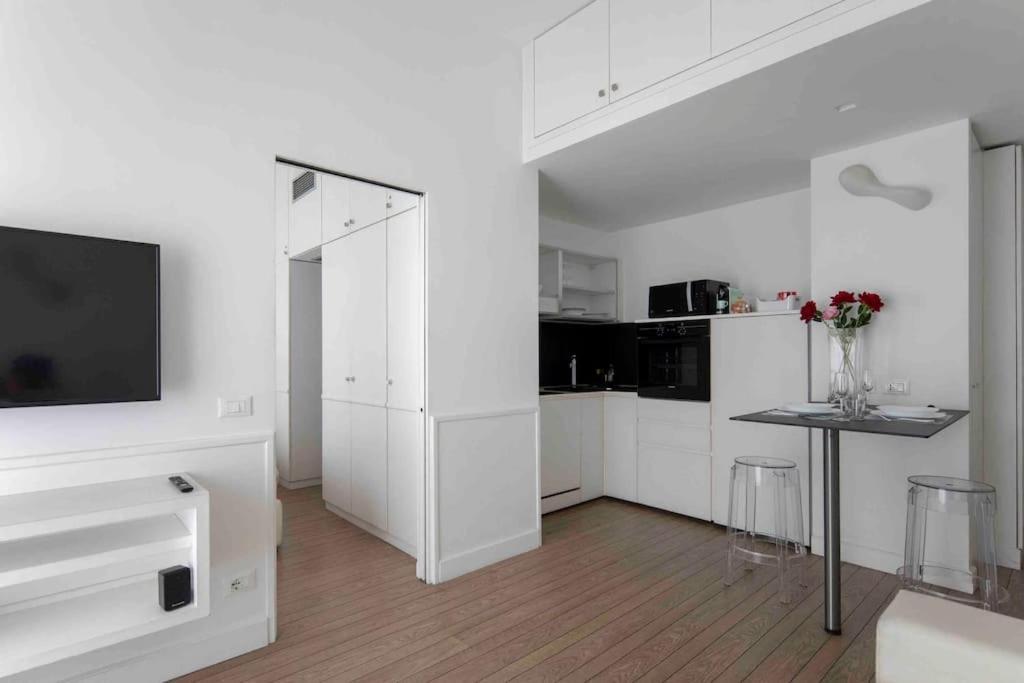 Piazza Di Spagna - Suite Frezza Rome Exterior photo